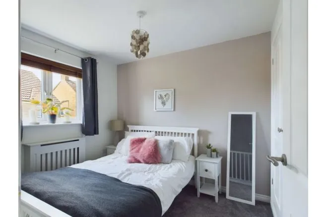 Royal Field Close, Chippenham, SN14, photo 14