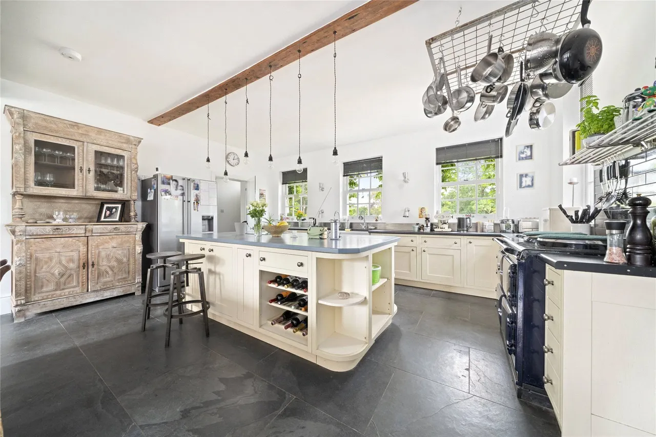 Vale Road, Claygate, Esher, Surrey, KT10, photo 6