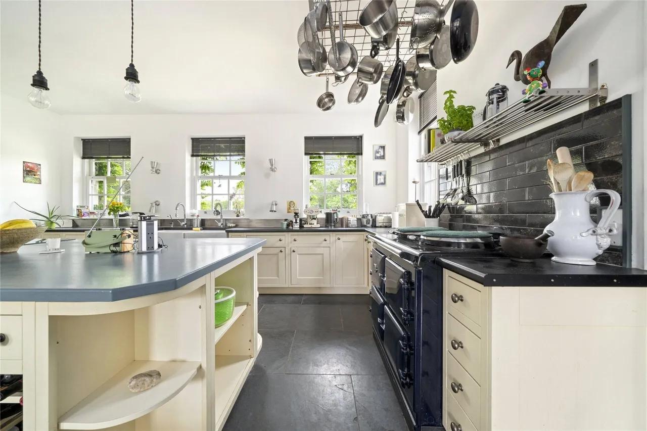 Vale Road, Claygate, Esher, Surrey, KT10, photo 8