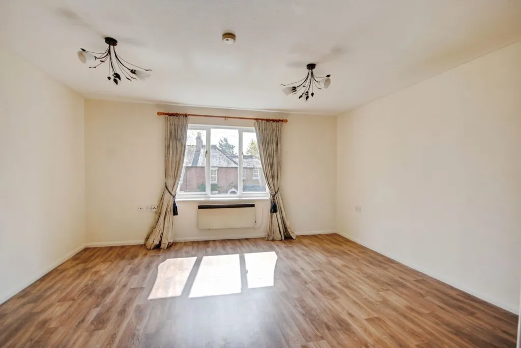 The Grange, Abbots Langley, photo 2