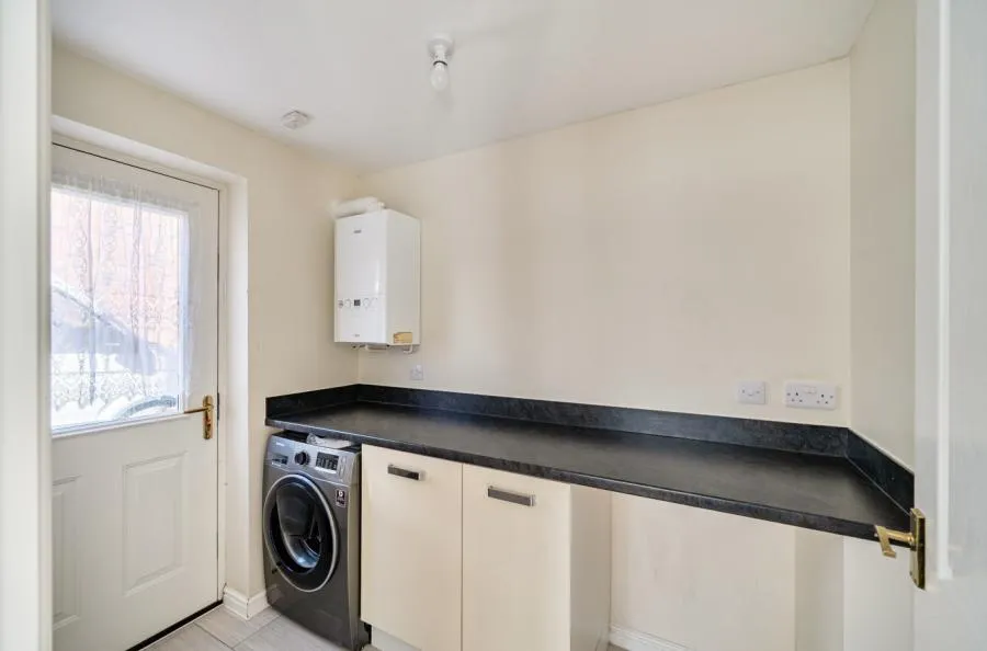 Wincombe Road, Coate, SN3, photo 16
