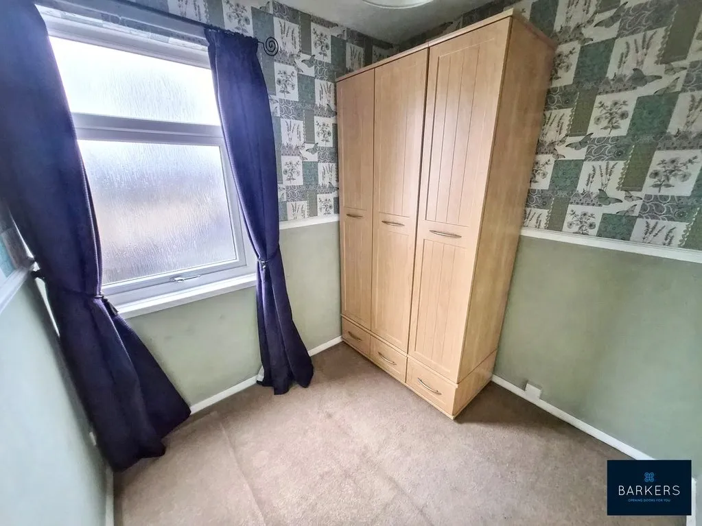 Moor Lane, Birkenshaw BD11 2HH, photo 8
