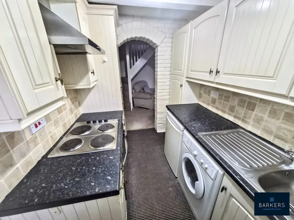 Moor Lane, Birkenshaw BD11 2HH, photo 2