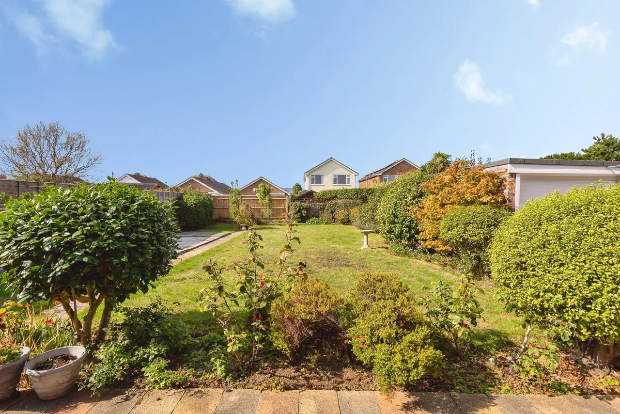Webb Lane, Hayling Island, PO11, photo 6