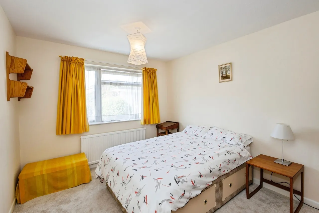 Webb Lane, Hayling Island, PO11, photo 9