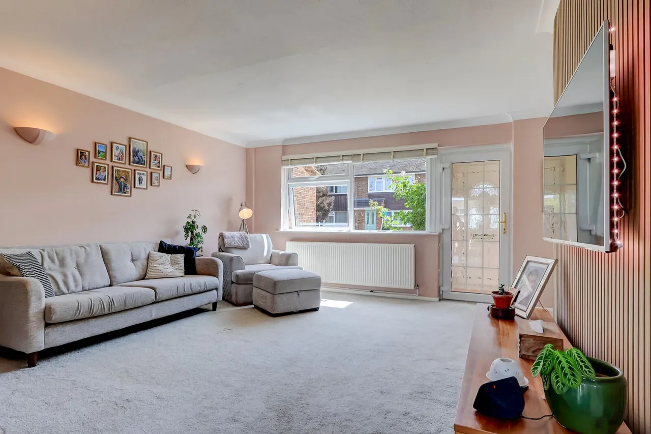 Pine Walk, High Wycombe, HP15, photo 6