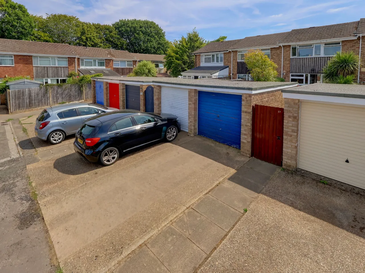 Pine Walk, High Wycombe, HP15, photo 15