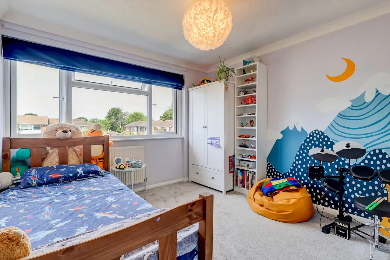 Pine Walk, High Wycombe, HP15, photo 9