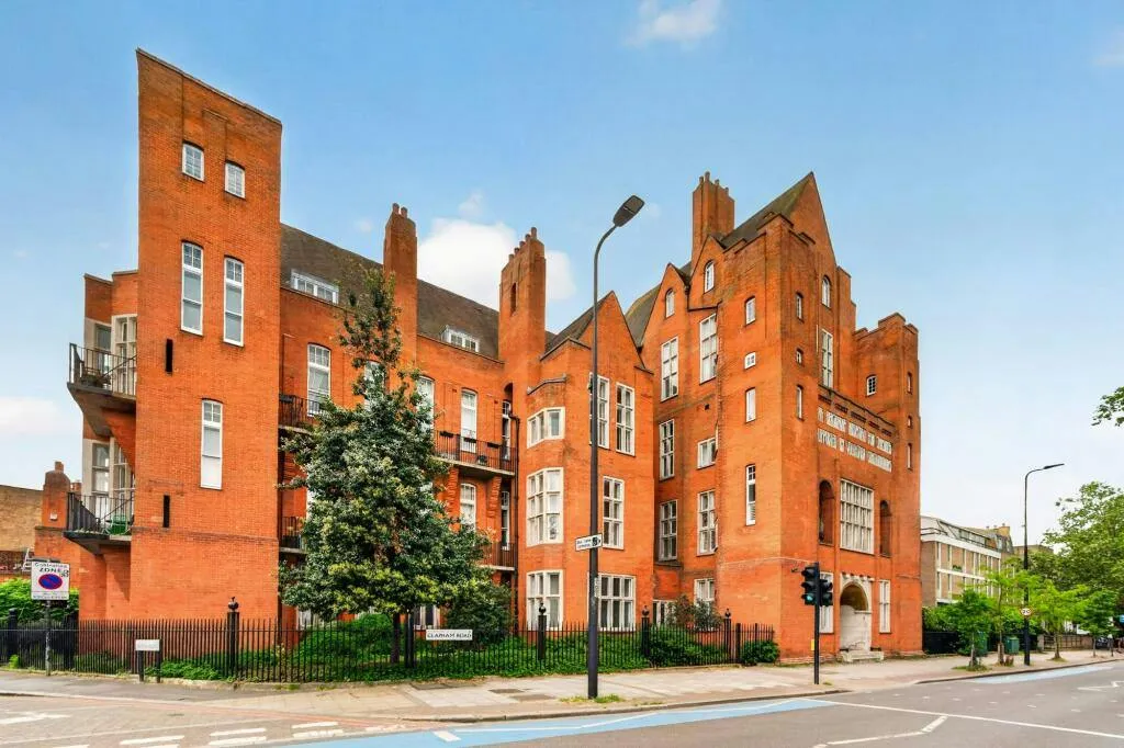 Clapham Road, Oval, London SW9, photo 3