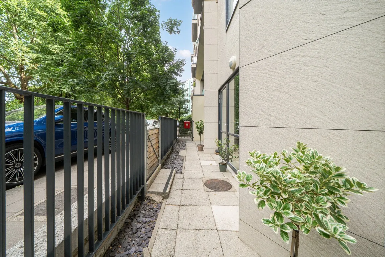 All Saints Road, Acton, W3, photo 7