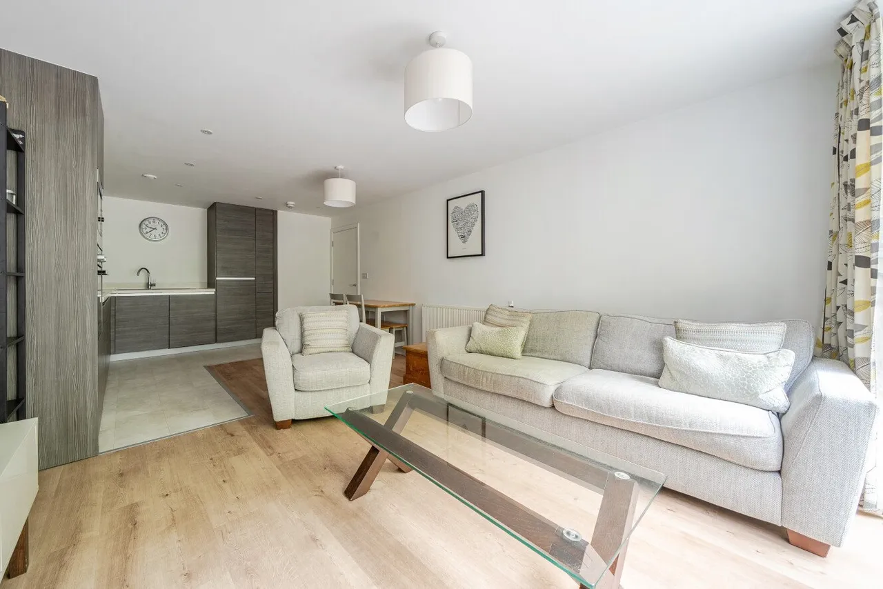 All Saints Road, Acton, W3, photo 9
