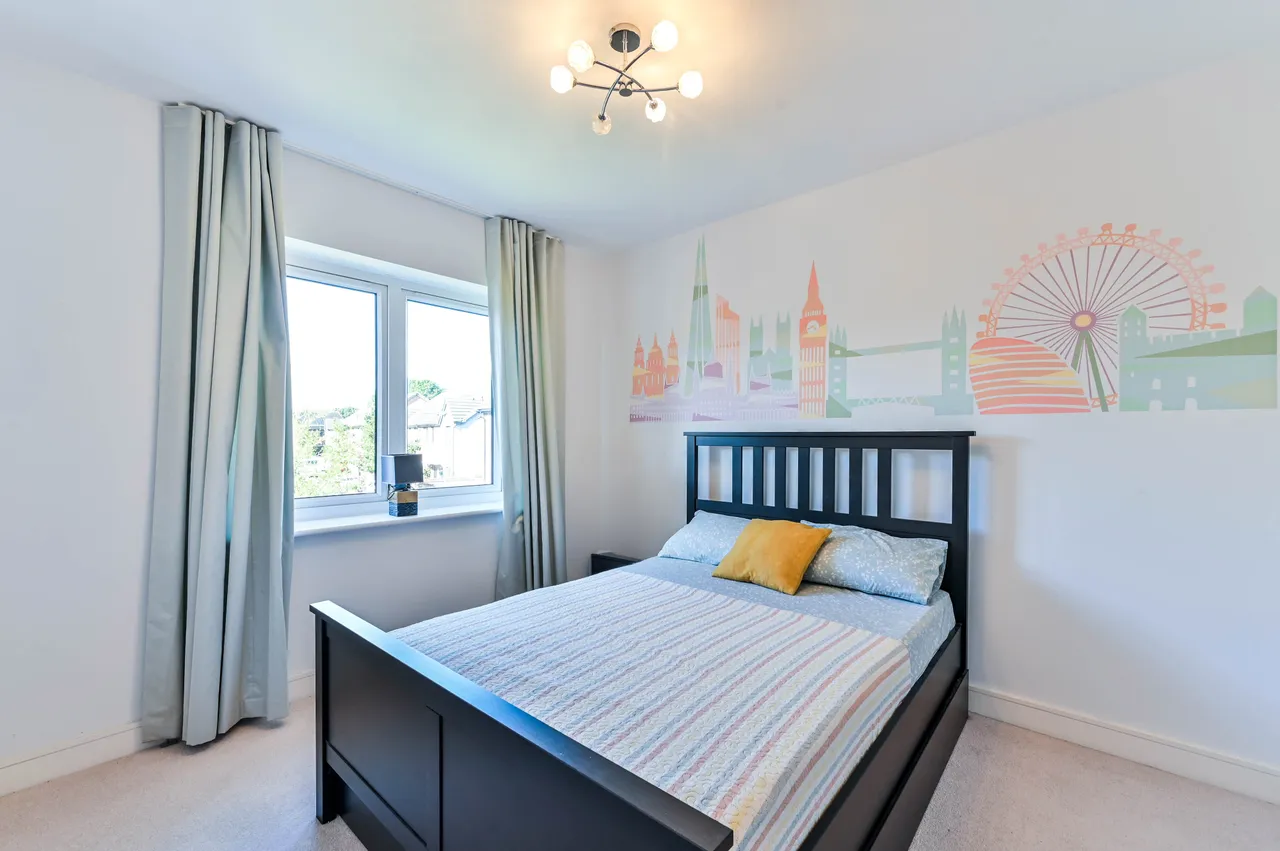 Woking, GU22, photo 8