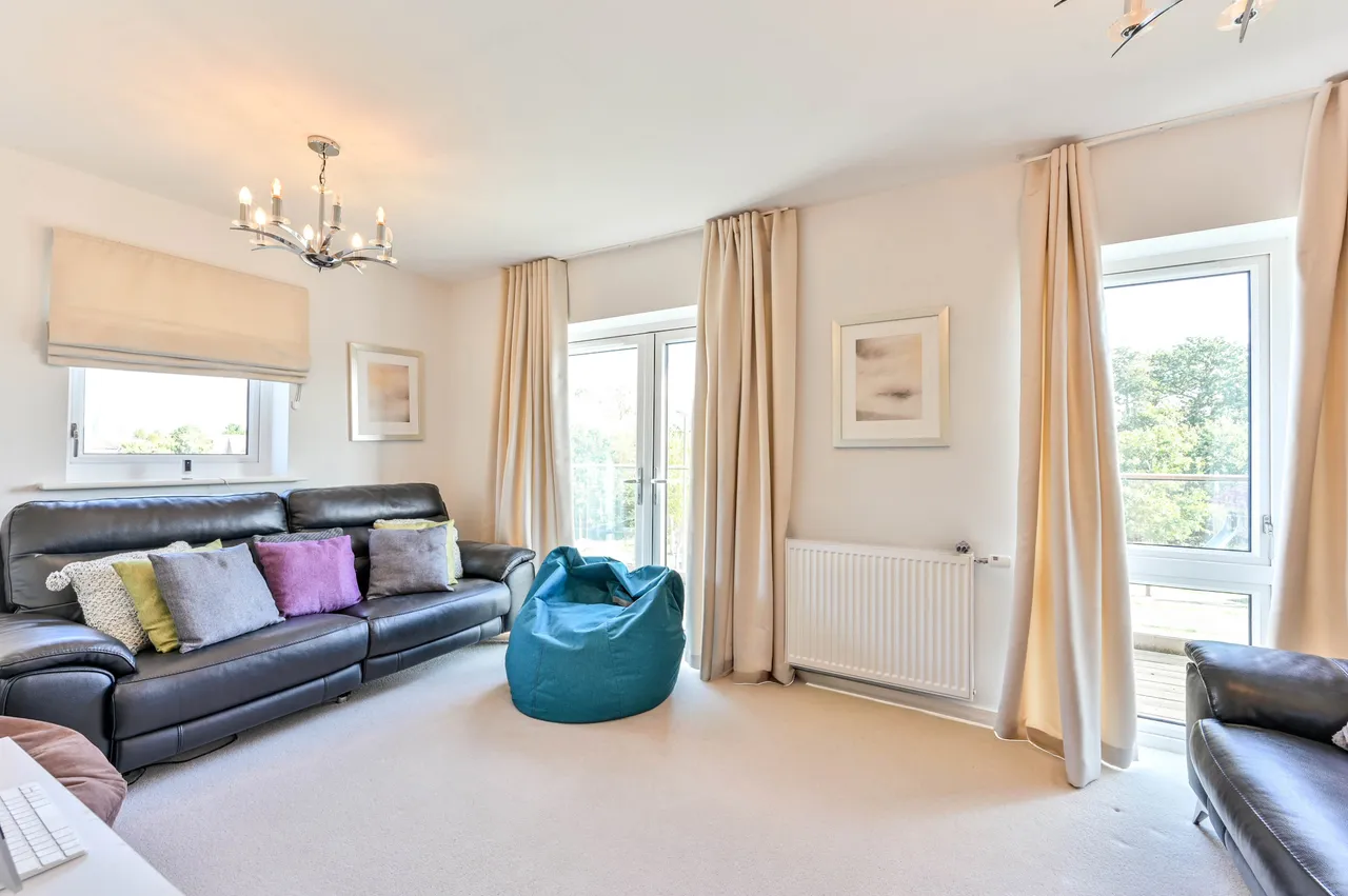 Woking, GU22, photo 6