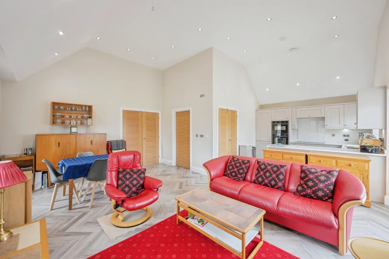 Church Croft, Mickleover, DE3, photo 2