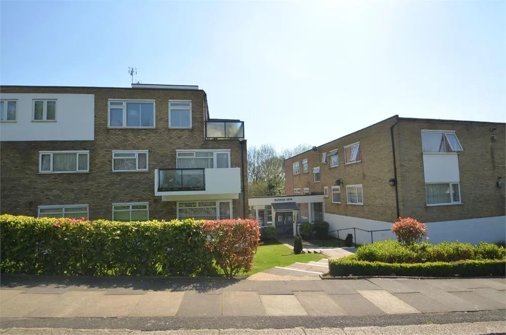 2 bed flat to rent — The Rise, Mill Hill