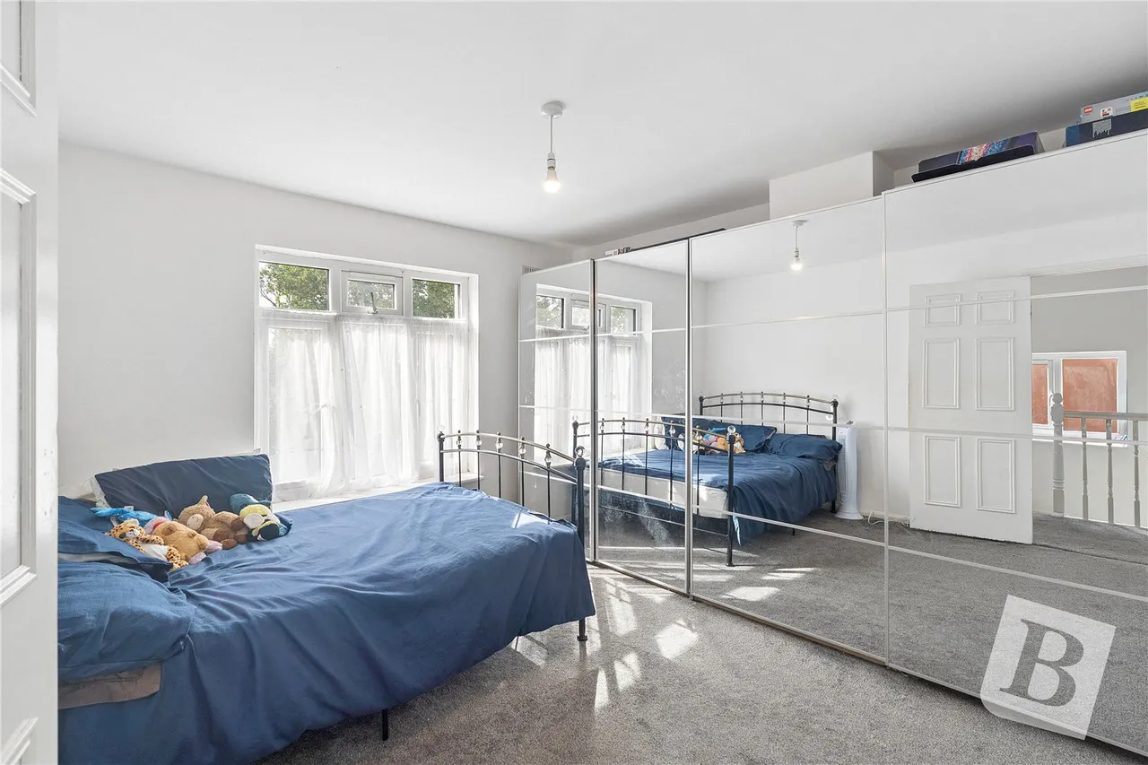 Hillview Avenue, Hornchurch, RM11, photo 11