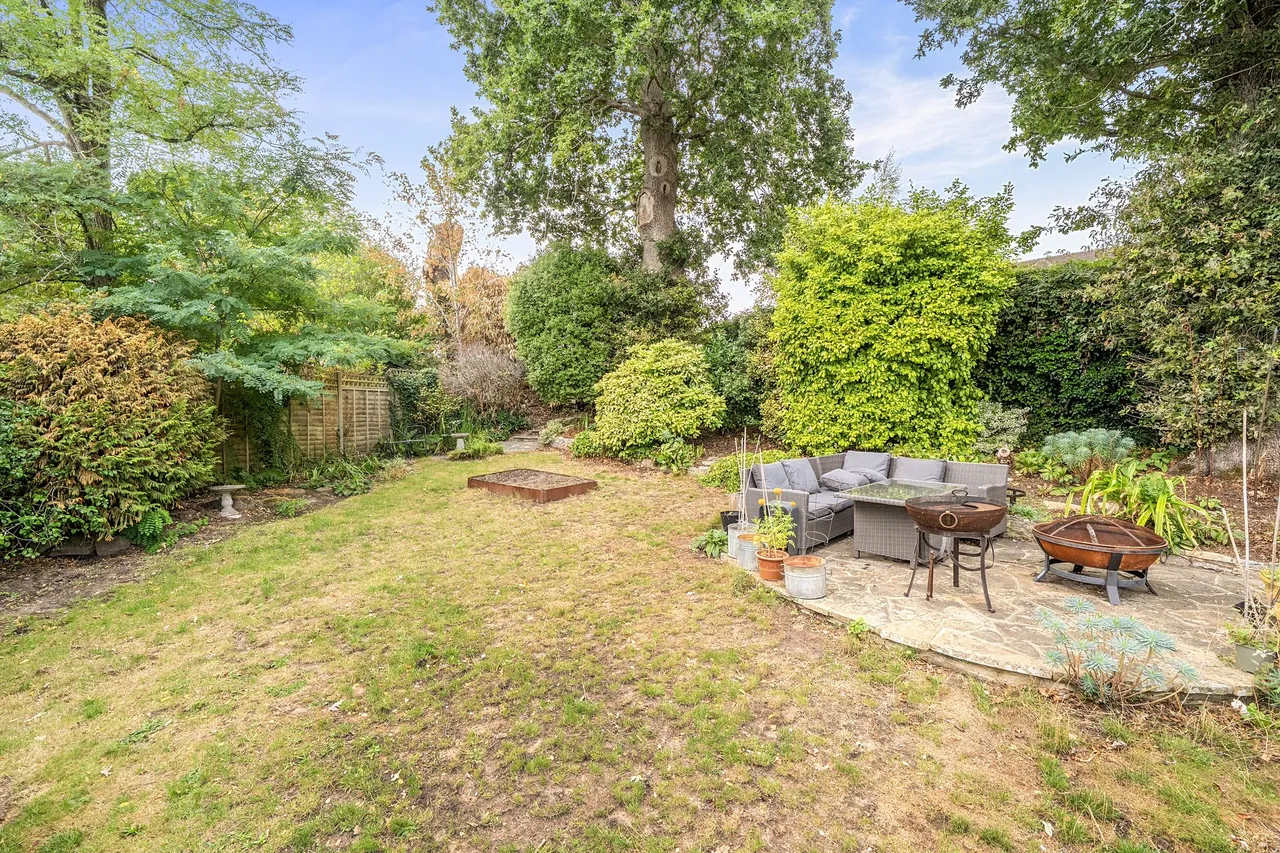 Guillards Oak, Midhurst, GU29, photo 16