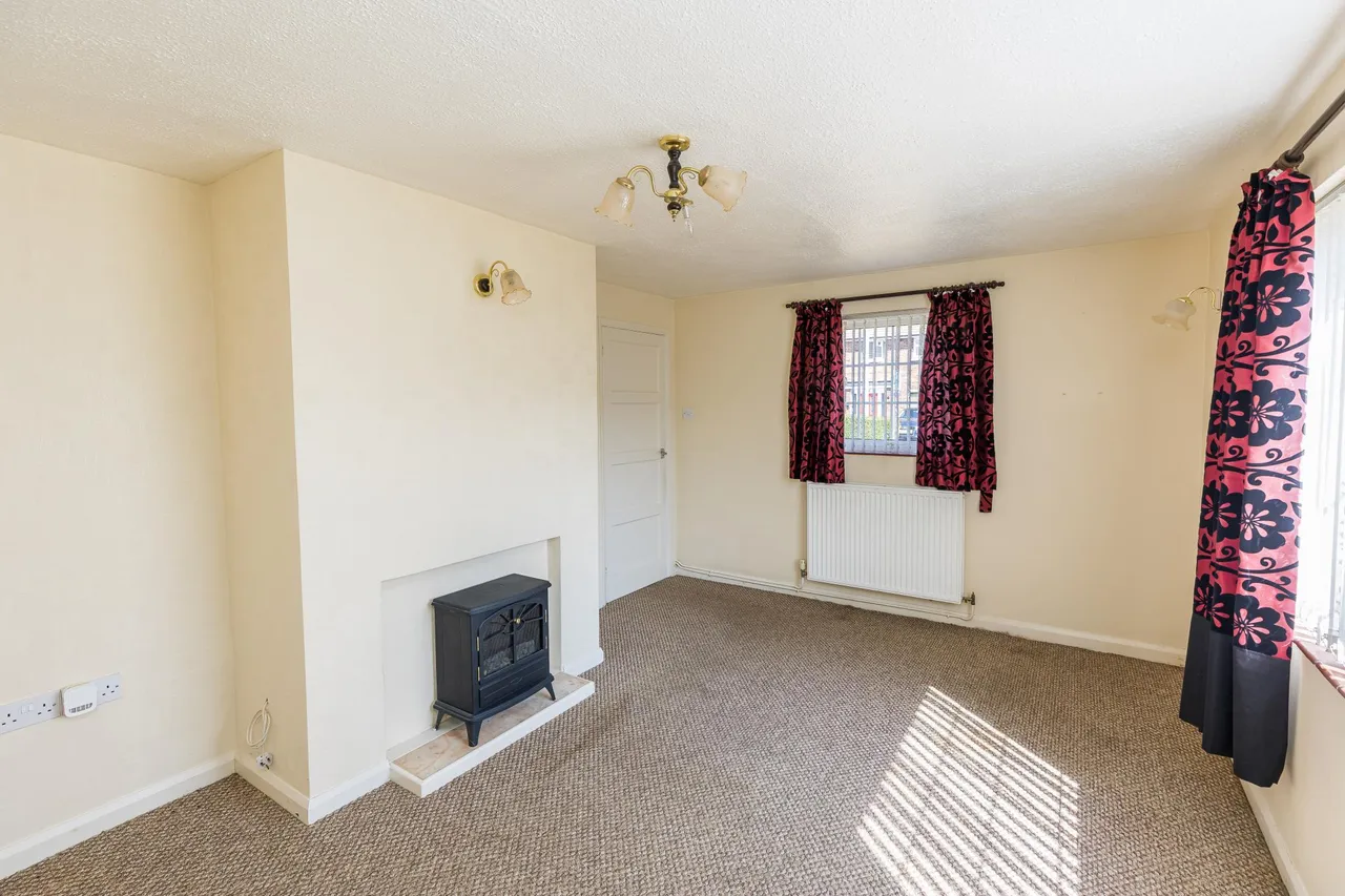 Queens Park, Mold, CH7, photo 4
