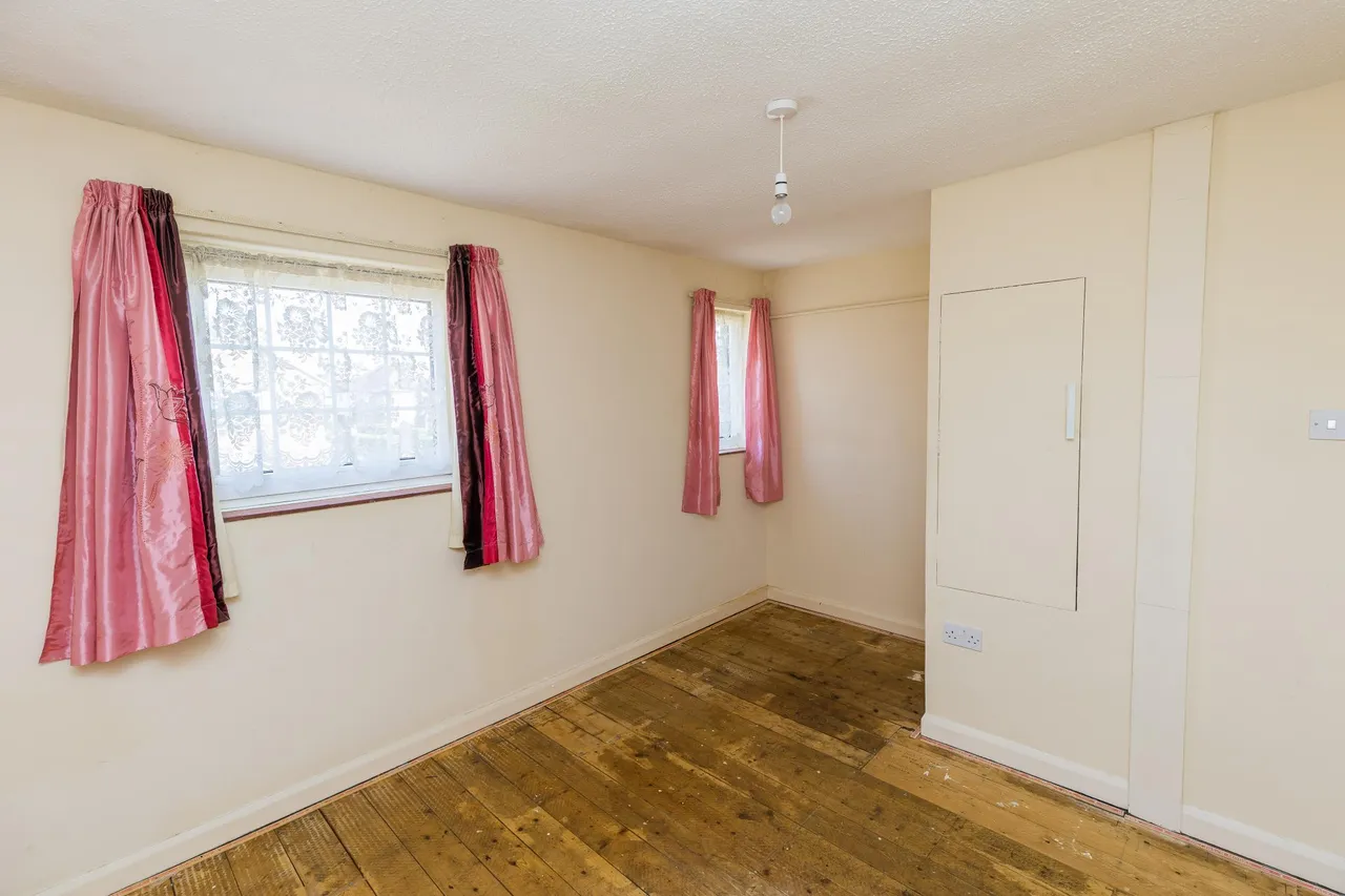 Queens Park, Mold, CH7, photo 11