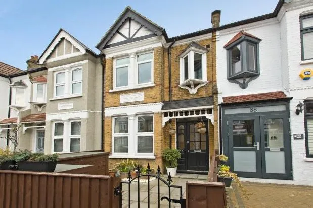 1 bed flat to rent, Carlton Park Avenue, Raynes Park, SW20