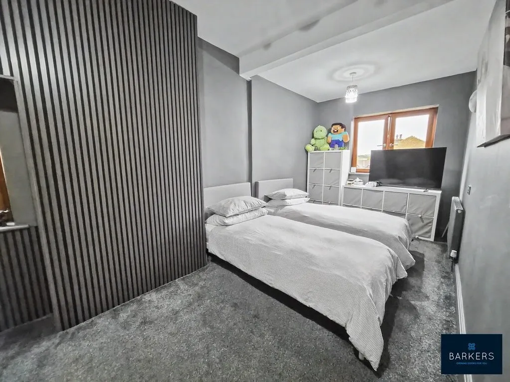 Vine Street, Cleckheaton, BD19, photo 12