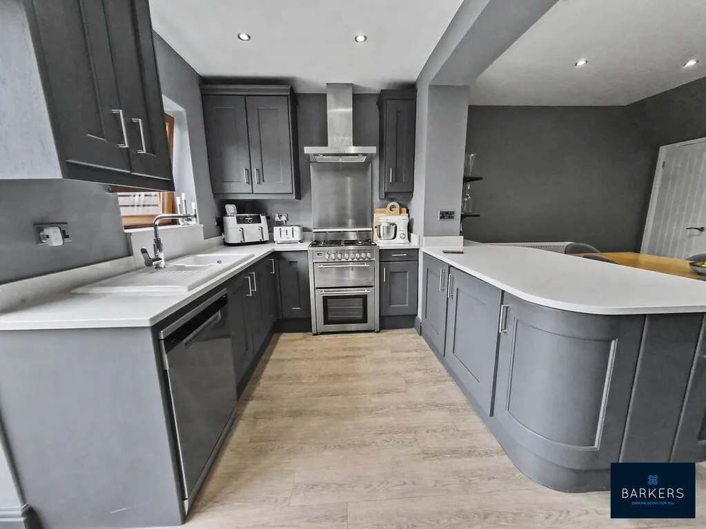 Vine Street, Cleckheaton, BD19, photo 6