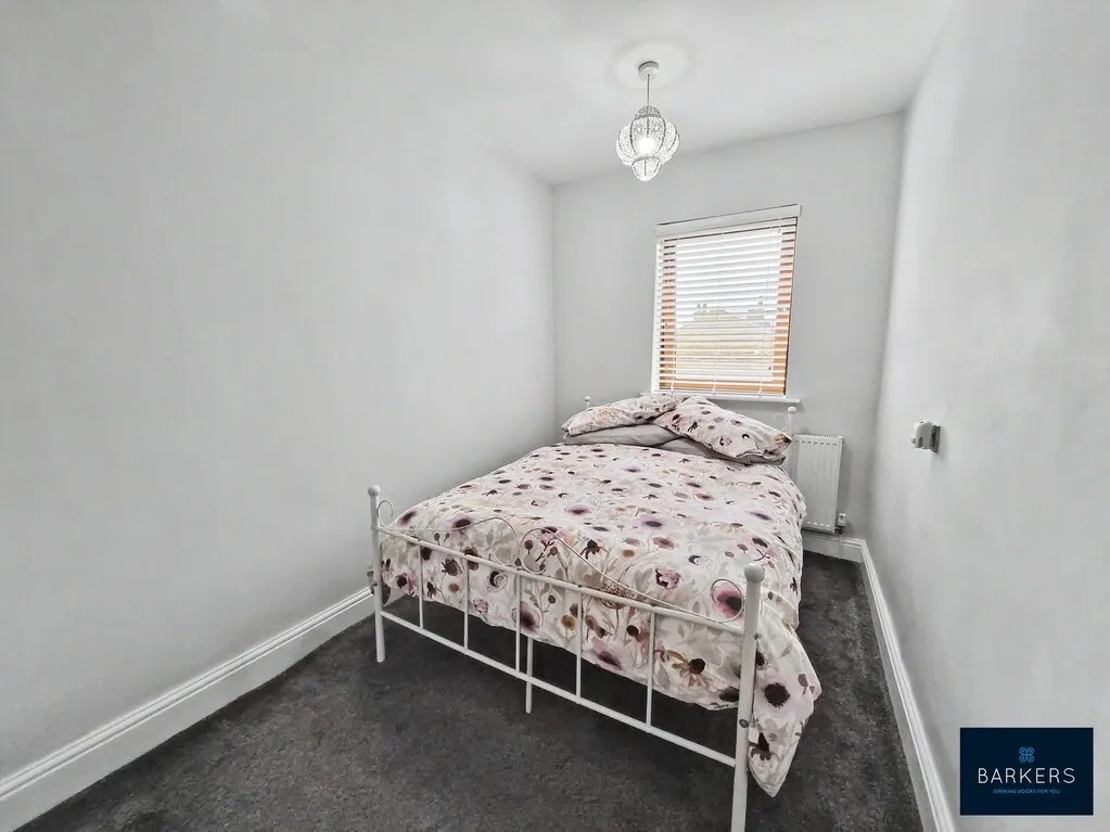 Vine Street, Cleckheaton, BD19, photo 13