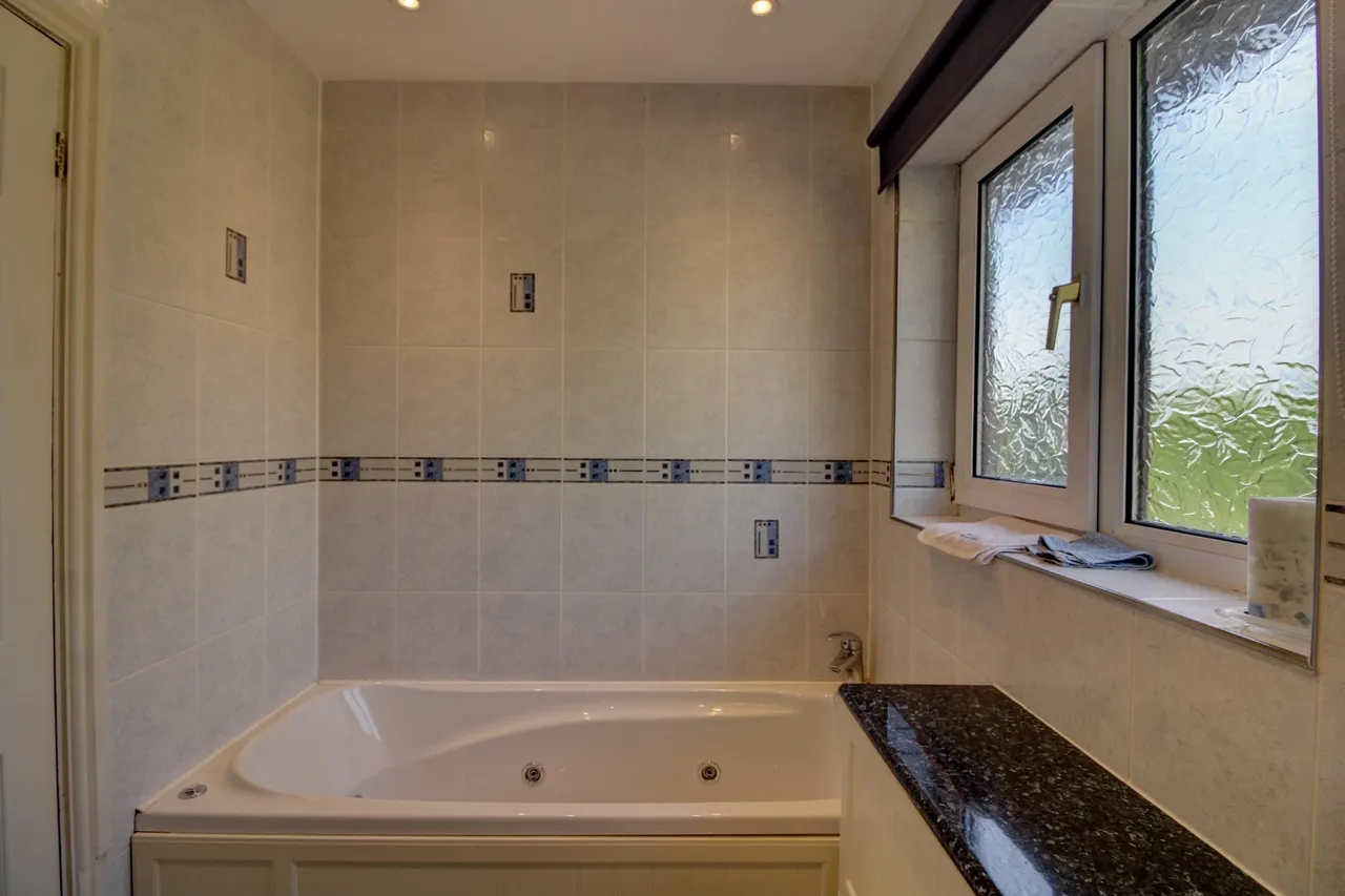 Abbott Clough Close, Blackburn, BB1, photo 14