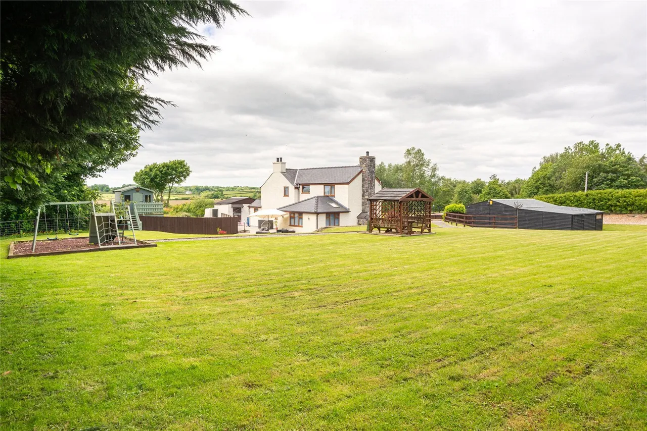 Brynsiencyn, Llanfairpwll, photo 35