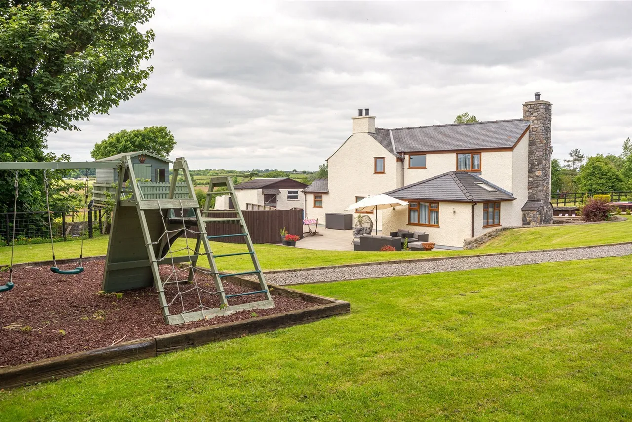 Brynsiencyn, Llanfairpwll, photo 34