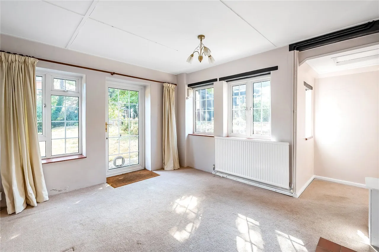 High Street, Limpsfield, RH8, photo 11