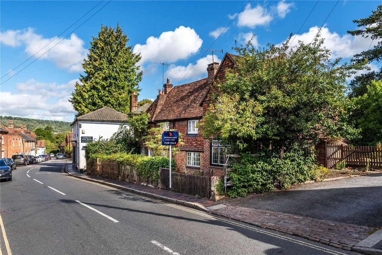 High Street, Limpsfield, RH8, photo 8