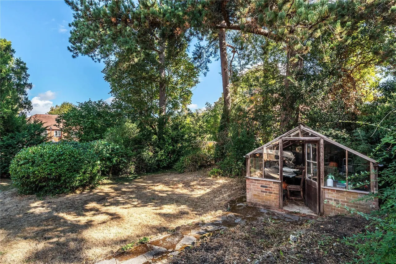 High Street, Limpsfield, RH8, photo 6