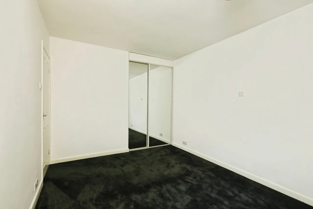 Crimicar Lane, Sheffield, S10, photo 11