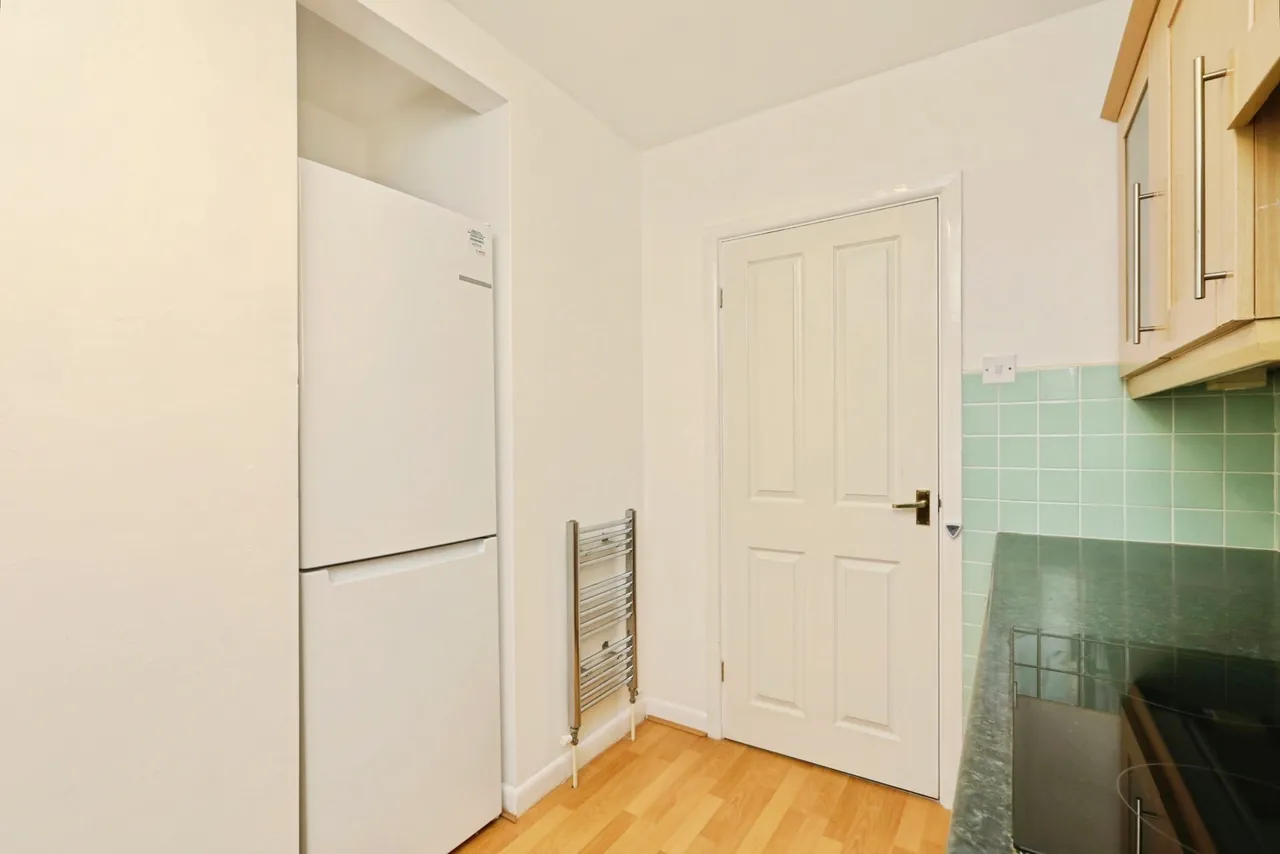 Crimicar Lane, Sheffield, S10, photo 8