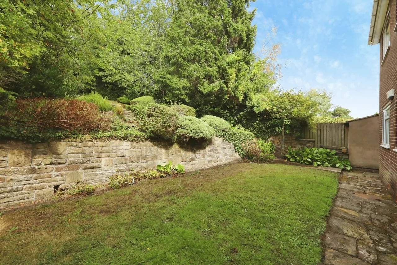 Crimicar Lane, Sheffield, S10, photo 16