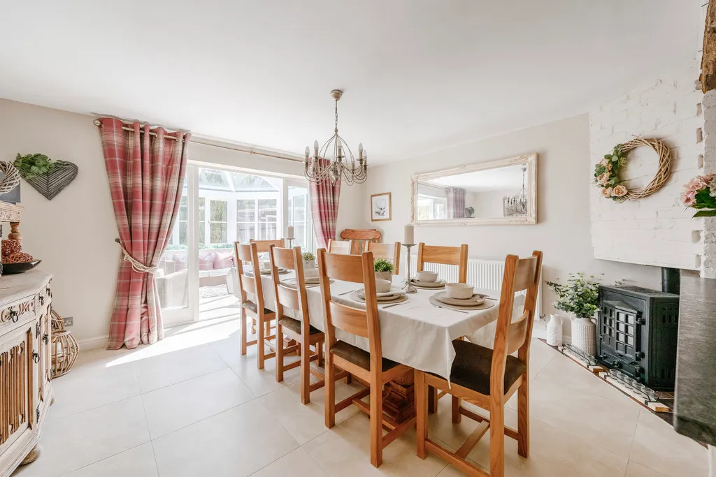 Belton Close, Whitchurch, photo 8