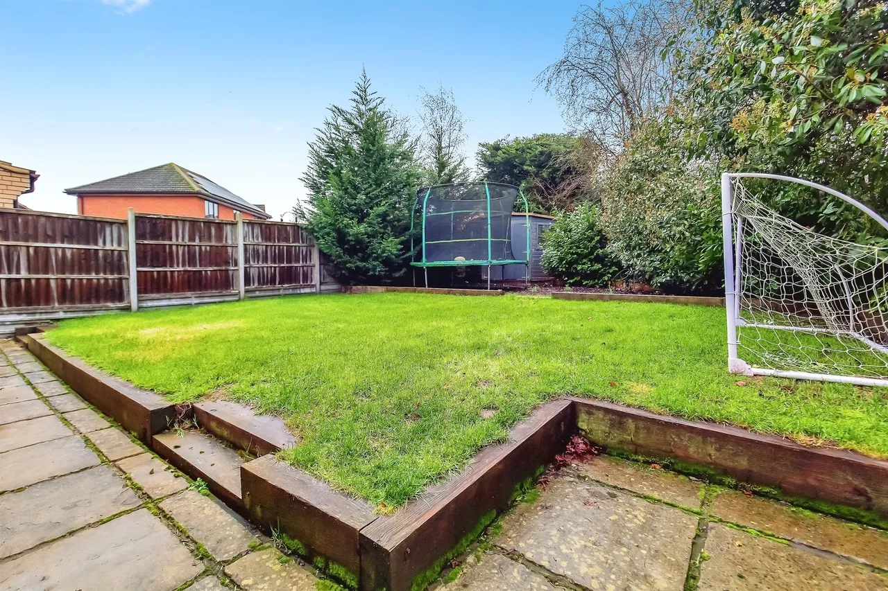Holdenby Close, Market Harborough, LE16, photo 19