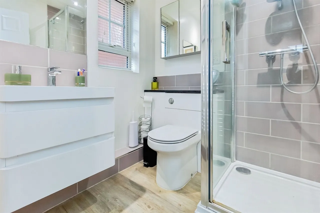 Holdenby Close, Market Harborough, LE16, photo 12
