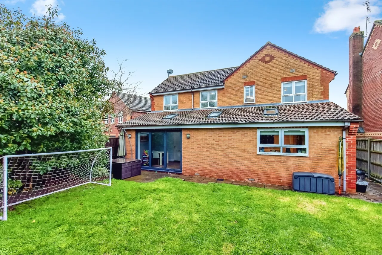 Holdenby Close, Market Harborough, LE16, photo 18