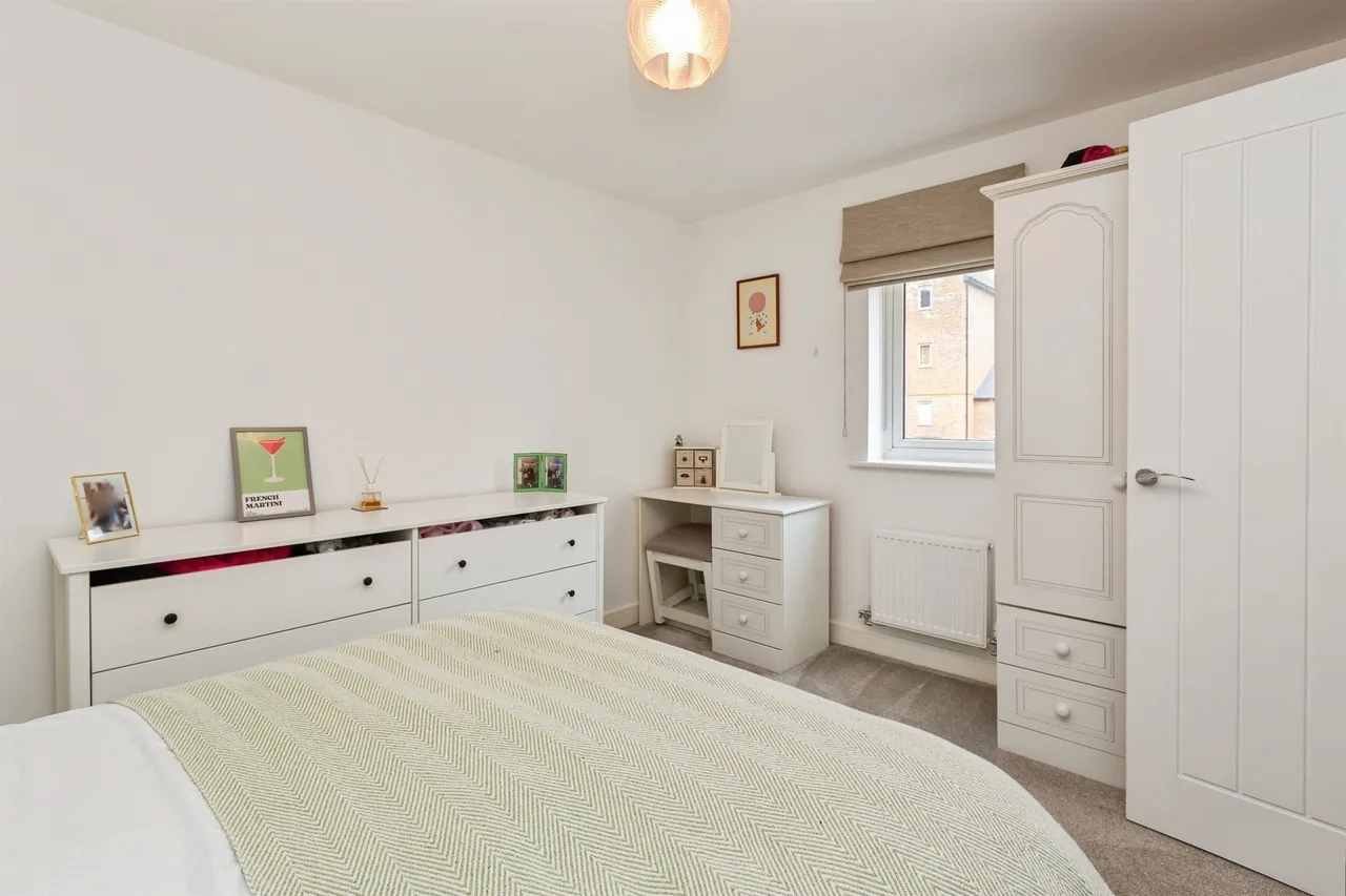 Purssell Road, Weston Turville, Aylesbury, photo 10
