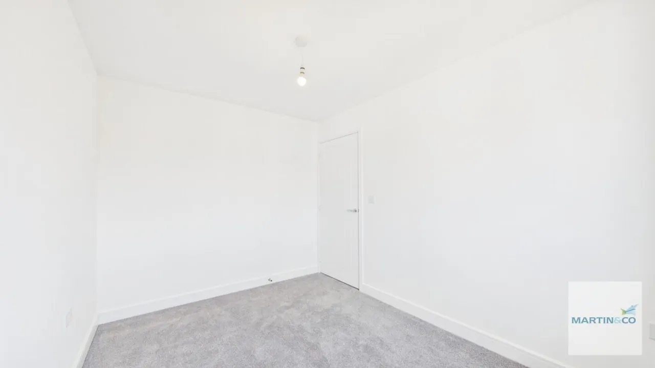 Watts Close, B75, photo 15
