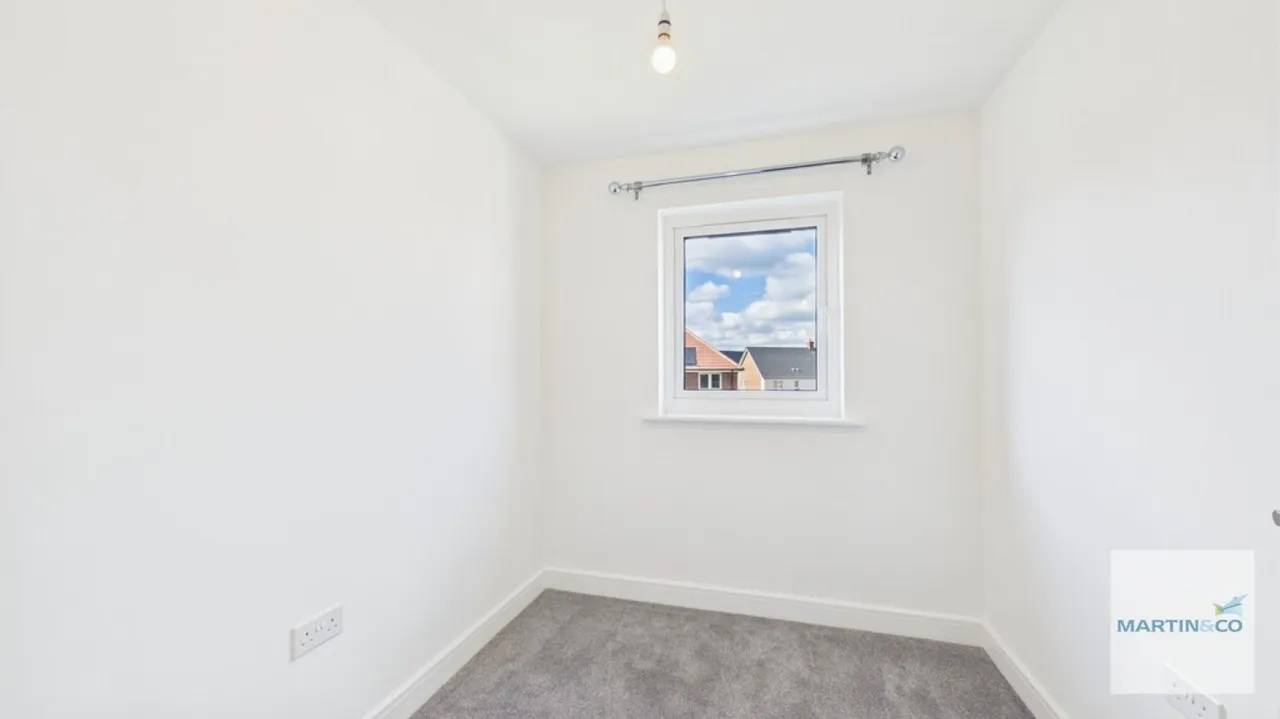 Watts Close, B75, photo 16