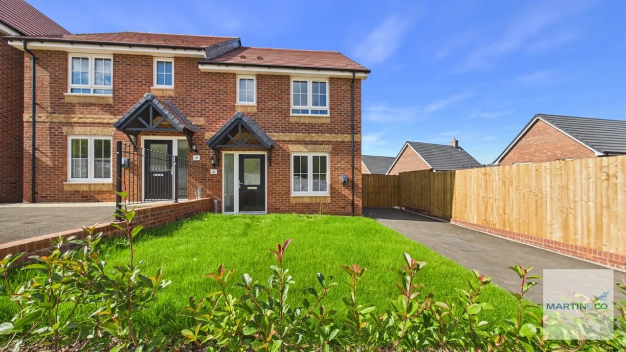 3 bed house to rent, Watts Close, B75