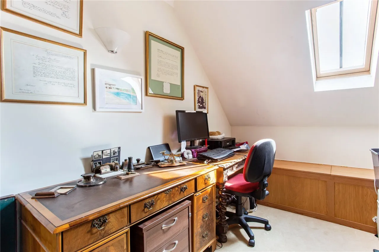 Horsham Road, Bramley, GU5, photo 8