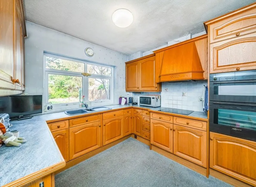 Ellerman Avenue, Twickenham, TW2, photo 3