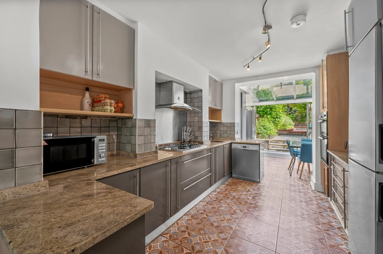 Eburne Road, London, N7, photo 3