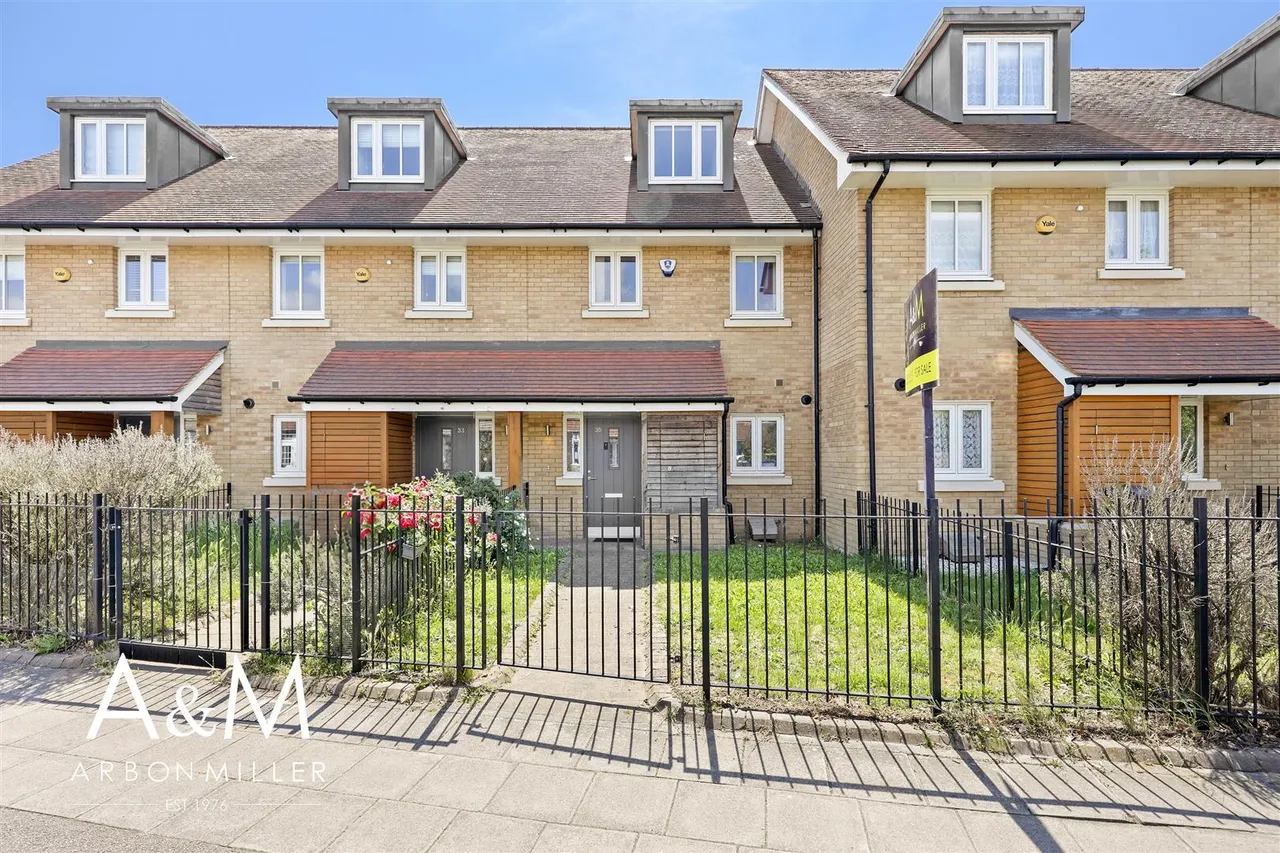 Rachel Close, Barkingside, Essex, Ilford, IG61GP, photo 22