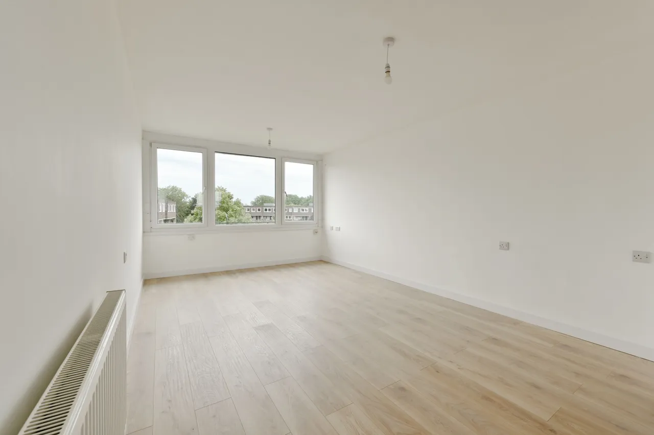 1 bed flat for sale — 84 Romulus Court, 1 Justin Close, Brentford Dock