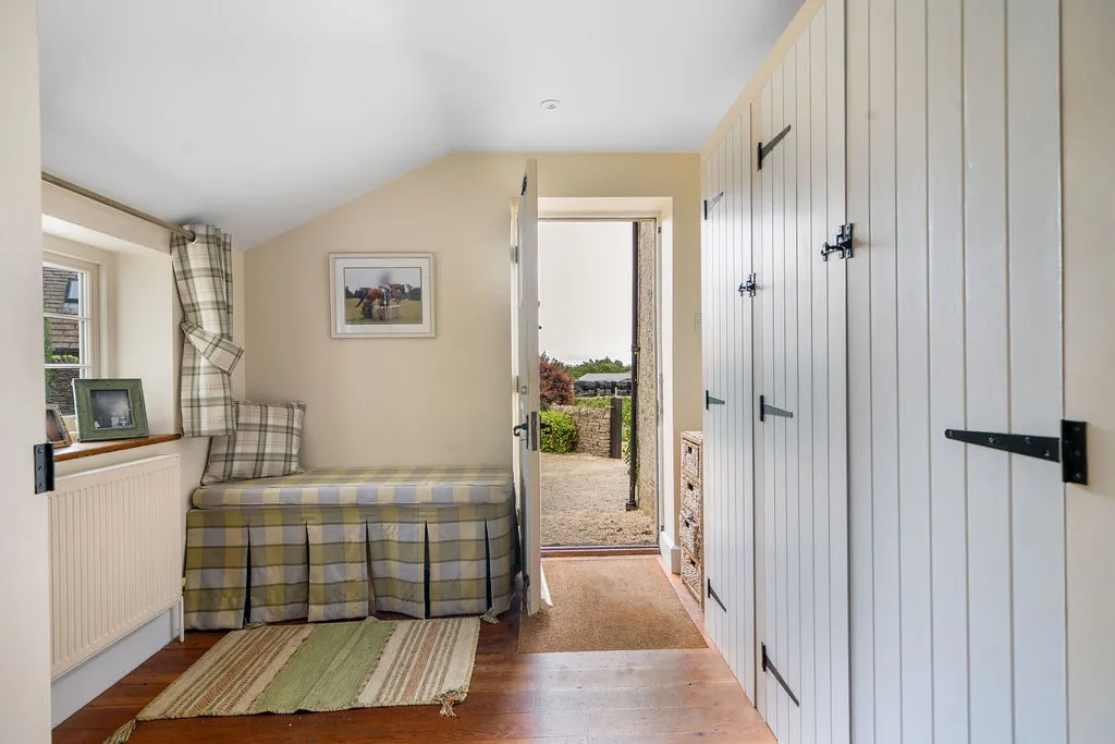 Daglingworth, Cirencester, GL7, photo 9